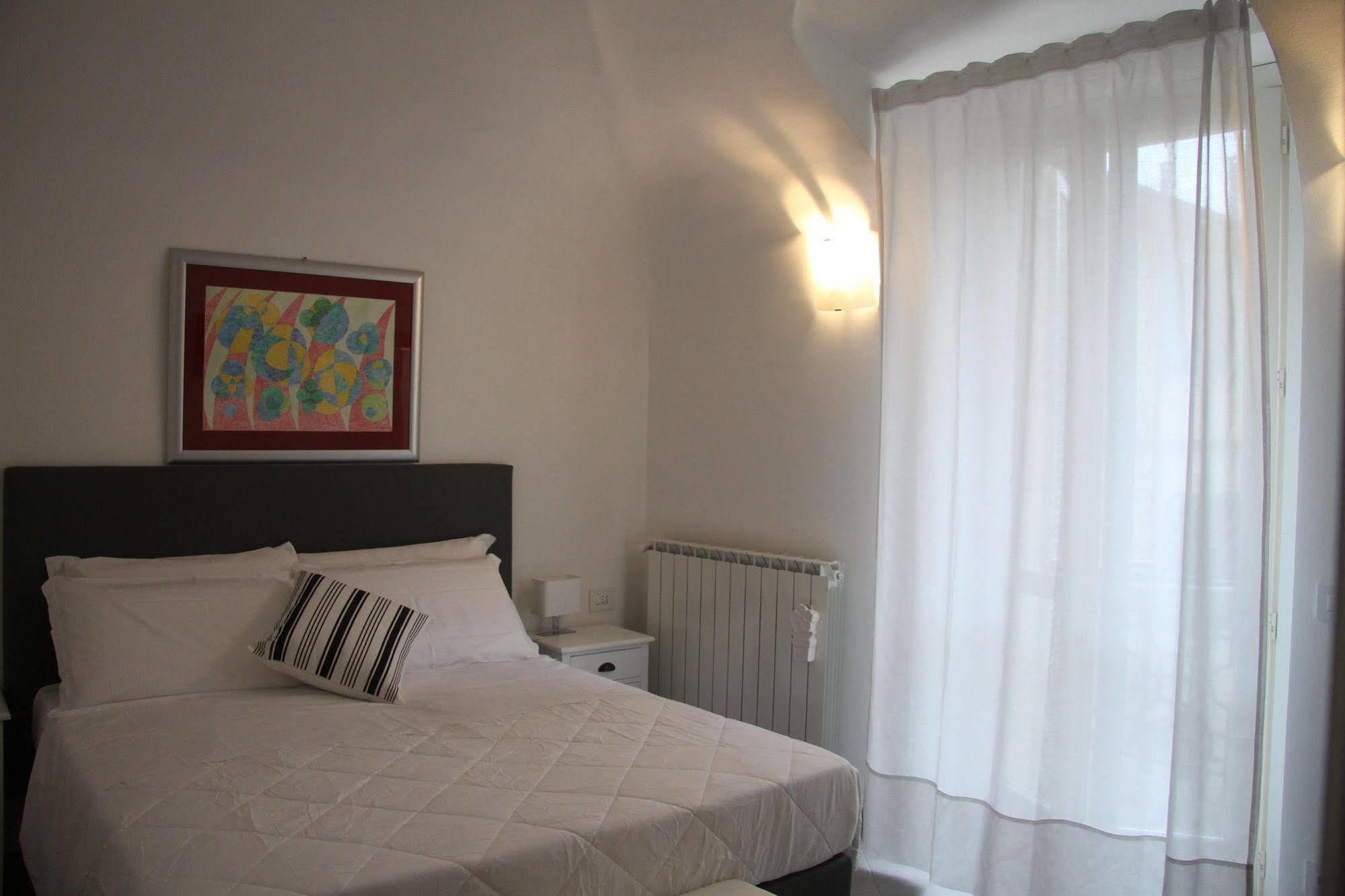 La Terrazza Vercelli Bed & Charme Exterior foto